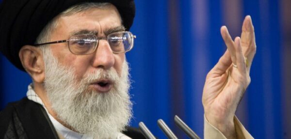 Хаменеи: санкции США привели к самодостаточности Ирана