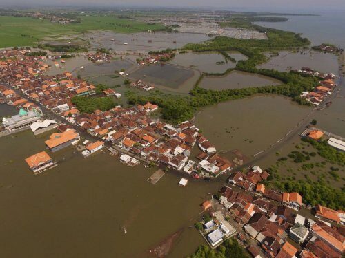 Игра природы: от наводнения на Сицилии погибло около 30 человек