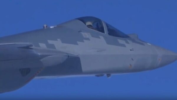 Минобороны опубликовало видео полетов Су-57 над Сирией