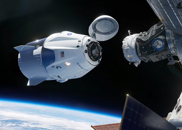 NASA проверит безопасность SpaceX из-за курившего в эфире Илона Маска