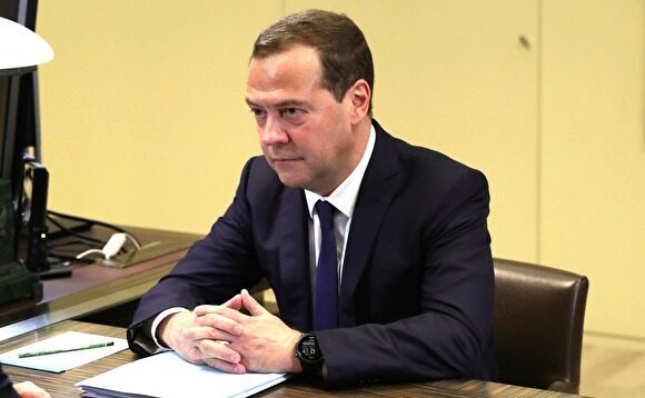 На заседании кабмина Медведев перебил главу РДЖ: «Давайте не про достижения»