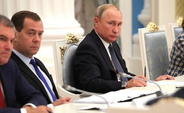 Песков поведал о встречах В.Путина с Медведчуком