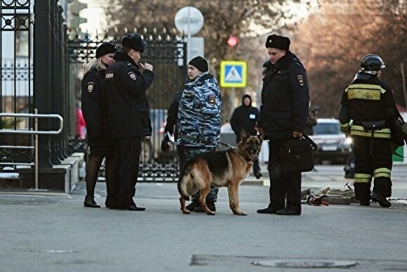 Полиция начала проверку в связи с нападением своего следователя на прокурора