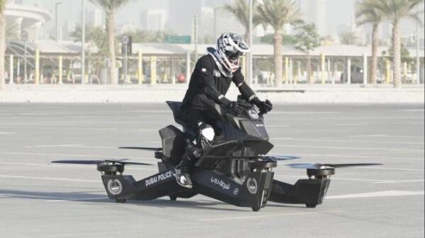 Полиция ОАЭ пересядет на летающие российские мотоциклы