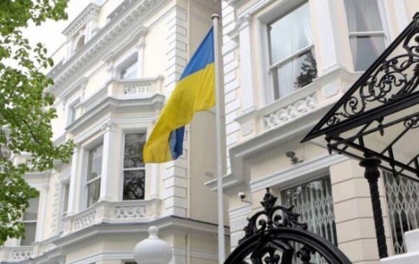 Посол Великобритании в Украине подчеркивает важность привлечения к ответственности ответственных за нападение на Гандзюк