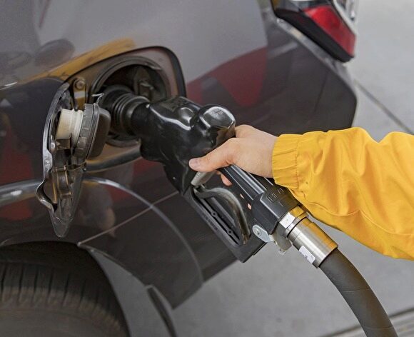 Правительство и нефтяники установили допустимый максимум роста цен на бензин до марта 2019