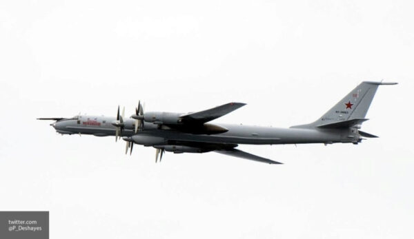Русский самолет пролетел над флагманом США во время учений НАТО в Арктике