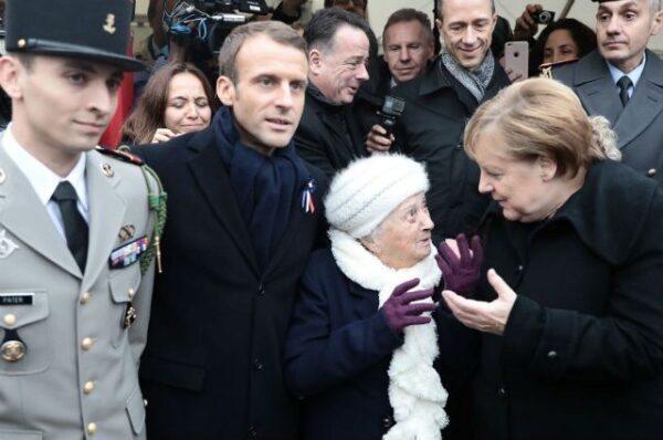 Столетняя француженка перепутала Меркель с супругой Макрона