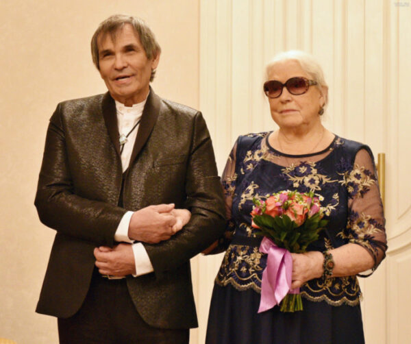 Теперь официально: Алибасов и Федосеева-Шукшина стали супругами