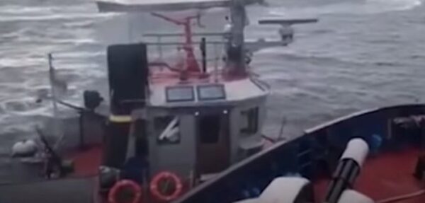 Украина показала в ОБСЕ видео с тараном катера