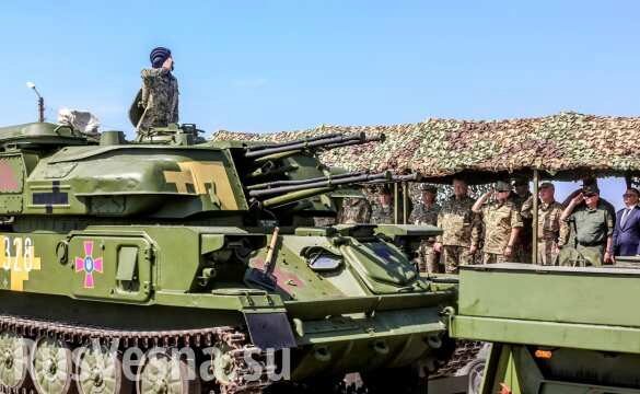 Украинская ПВО «уничтожала противника» на побережье Азовского моря (ВИДЕО)