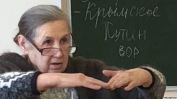 В Красноярском крае учительница пугала школьников телохранителями Путина