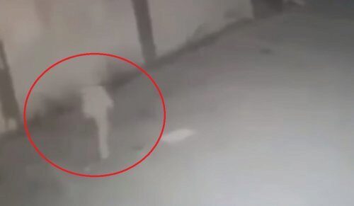В Мексике камеры ночного наблюдения зафиксировали призрак человека