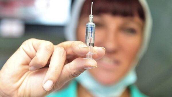 В России будут наказывать за призыв к отказу от прививок