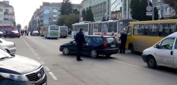В Тернополе отменили новые тарифы на проезд