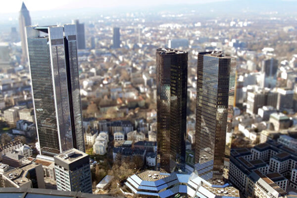 В штаб-квартире Deutsche Bank проходят обыски