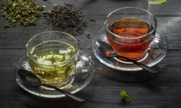 Черный или зеленый: какой чай полезнее, рассказали эксперты