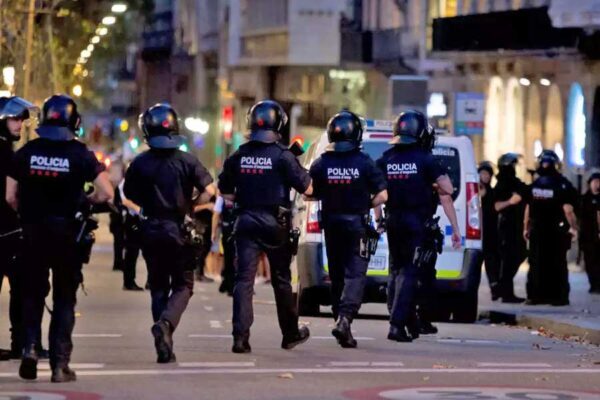 Госдепартамент предупредил о вероятных терактах в Барселоне