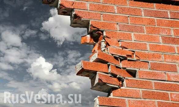 «Хлопок» разрушил стену дома в Москве