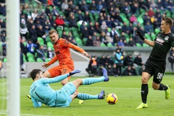 «Краснодар» прервал беспроигрышную серию «Урала» из пяти матчей