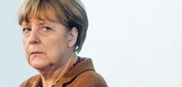 Меркель призвала жителей Германии объединиться
