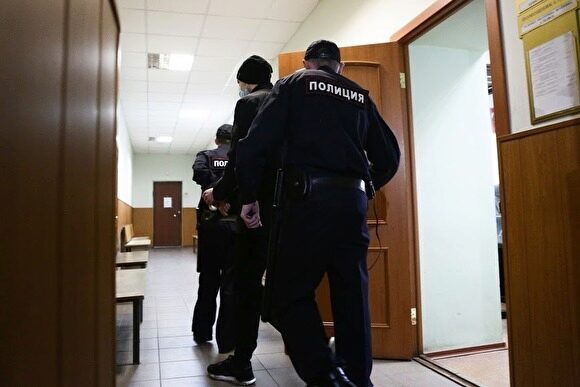 Мигранту с Украины, обвиняемому в убийстве страхового агента, грозит пожизненное