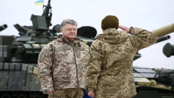 На Украине по приказу Порошенко резервистов призвали на военные сборы