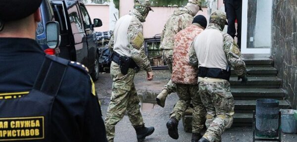 Отклонена апелляция на арест трех украинских моряков