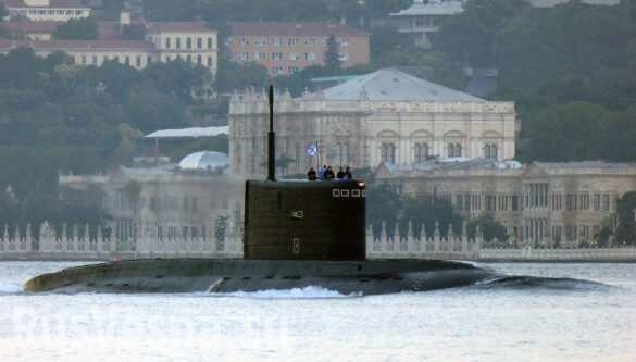 Подлодки ВМС России поразили цели в Чёрном море