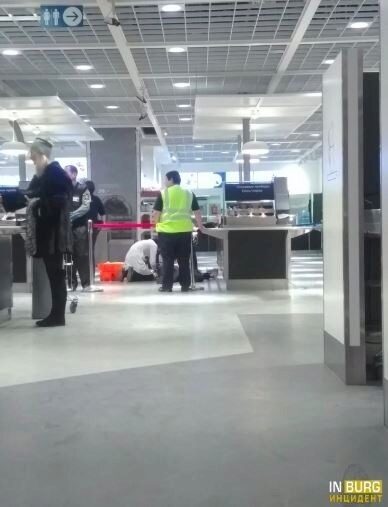 Покупатель, которому стало плохо в ТРЦ «Мега» в Екатеринбурге, скончался