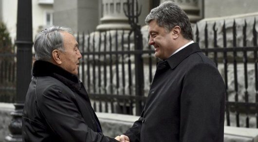 Порошенко и президент Казахстана договорились о проведении совещания Комиссии по экономическому сотрудничеству