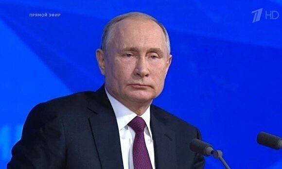 Путин утвердил штрафы за вовлечение детей в несогласованные митинги и собрания