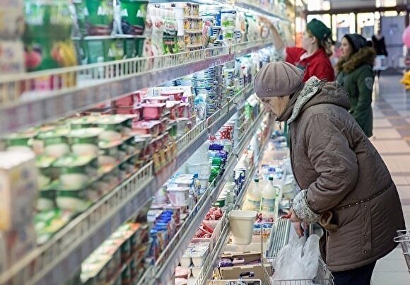 Россияне стали тратить на продукты почти треть дохода