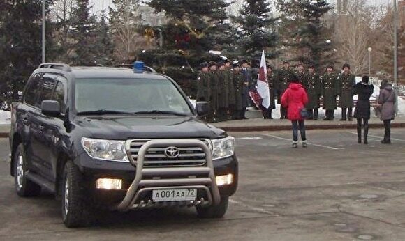 Тюменские депутаты одобрили введение новых штрафов за парковку и грязь на колесах