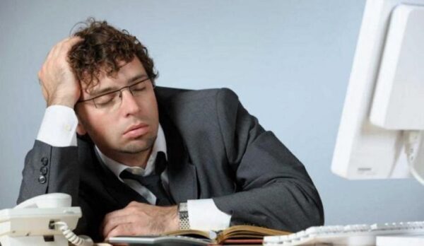 Ученые выяснили, почему сон более восьми часов в сутки вредит здоровью