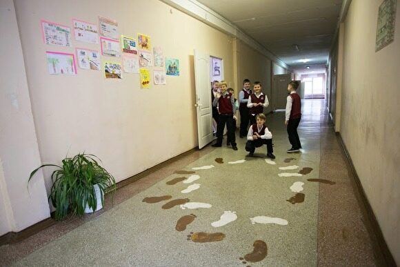 У сотрудников пищеблока школы № 25 Екатеринбурга нашли норовирус и стафилококк