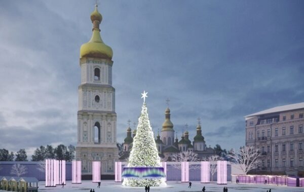 В Киеве начали монтировать главную елку страну