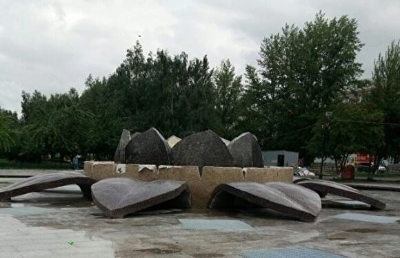 В контракте на ремонт скандального фонтана в Копейске нашли сговор
