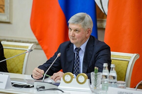 Воронежский губернатор объяснил выплату 23 окладов своему заму «двумя ошибками»
