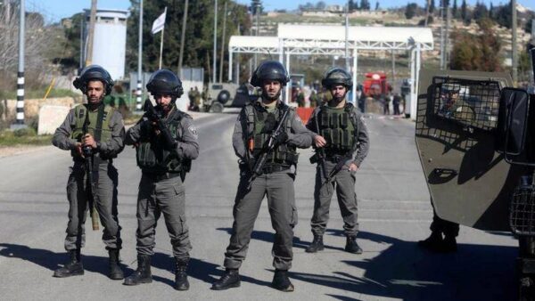 Войска Израиля блокировали столицу Палестины