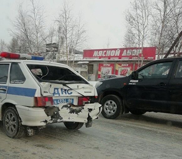 В Тюмени экипаж ДПС попал в аварию