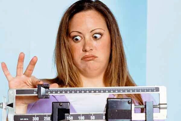 Вы и не догадывались: ученые назвали необычную причину лишнего веса