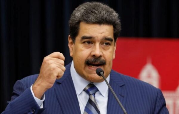 Американских дипломатов вышлют из Венесуэлы: Мадуро обвинил США в поддержке госпереворота