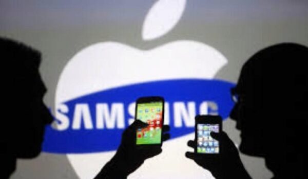 Apple и Samsung решили повысить расценки на смартфоны в России