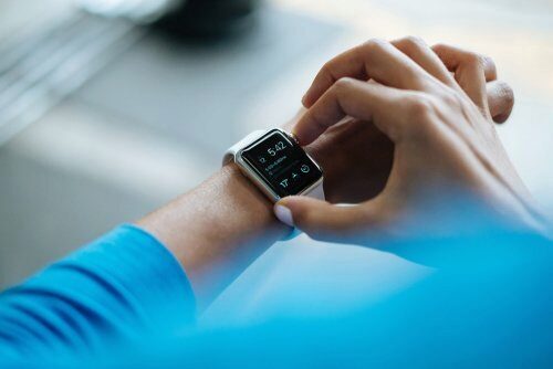 Apple запатентовала умные ремешки-"раскраски" для Apple Watch