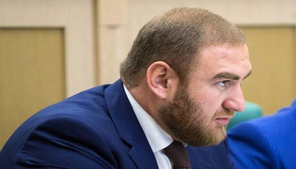 Арестованный сенатор Арашуков на допросе неожиданно забыл русский язык