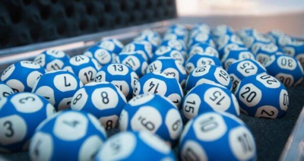 Два россиянина выиграли в лотерее по 500 миллионов рублей