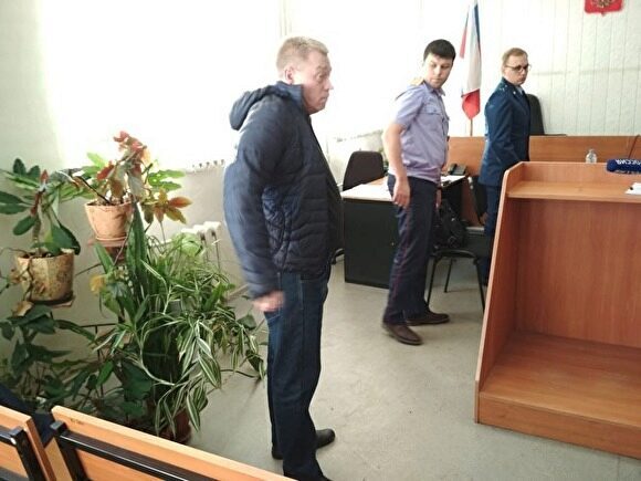 Экс-главе прослушки свердловской полиции Грехову отменили домашний арест