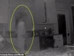 Камера наблюдения в доме американки засняла призрак ее умершего сына