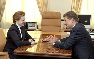 Миллер и Комарова заключили соглашение о сотрудничестве между «Газпромом» и ХМАО